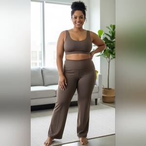 NWT All in Motion Brown Loose Ankle Leggings